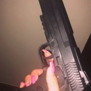 Meet your Posher, Leah